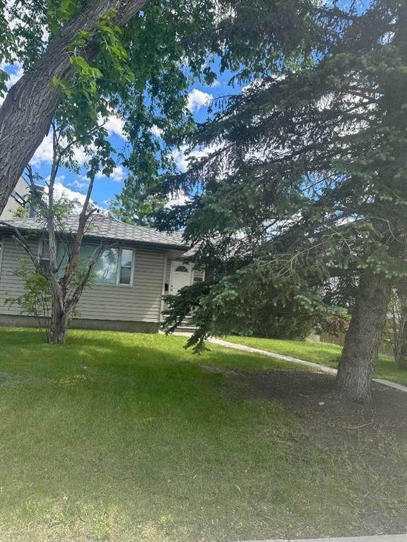 3228 Kerrydale Road SW, Calgary — photo 2 of 20