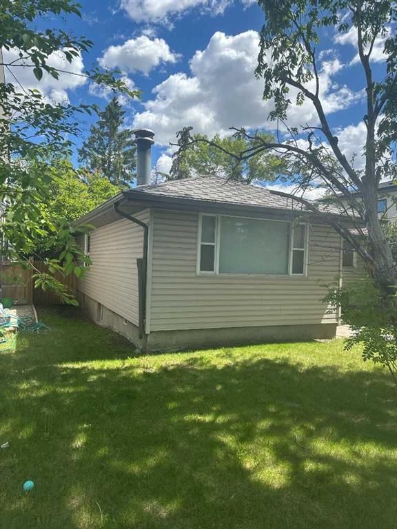 3228 Kerrydale Road SW, Calgary — photo 5 of 20