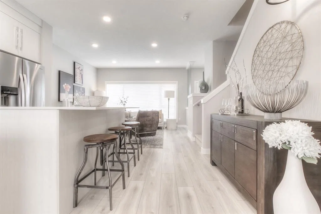 134 Rangeview Path SE, Calgary — photo 5 of 12