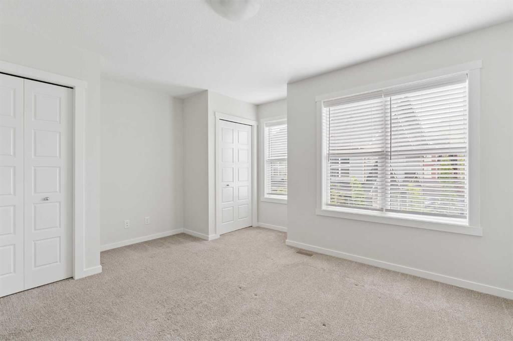 469 Cranbrook Square SE, Calgary — photo 3 of 25