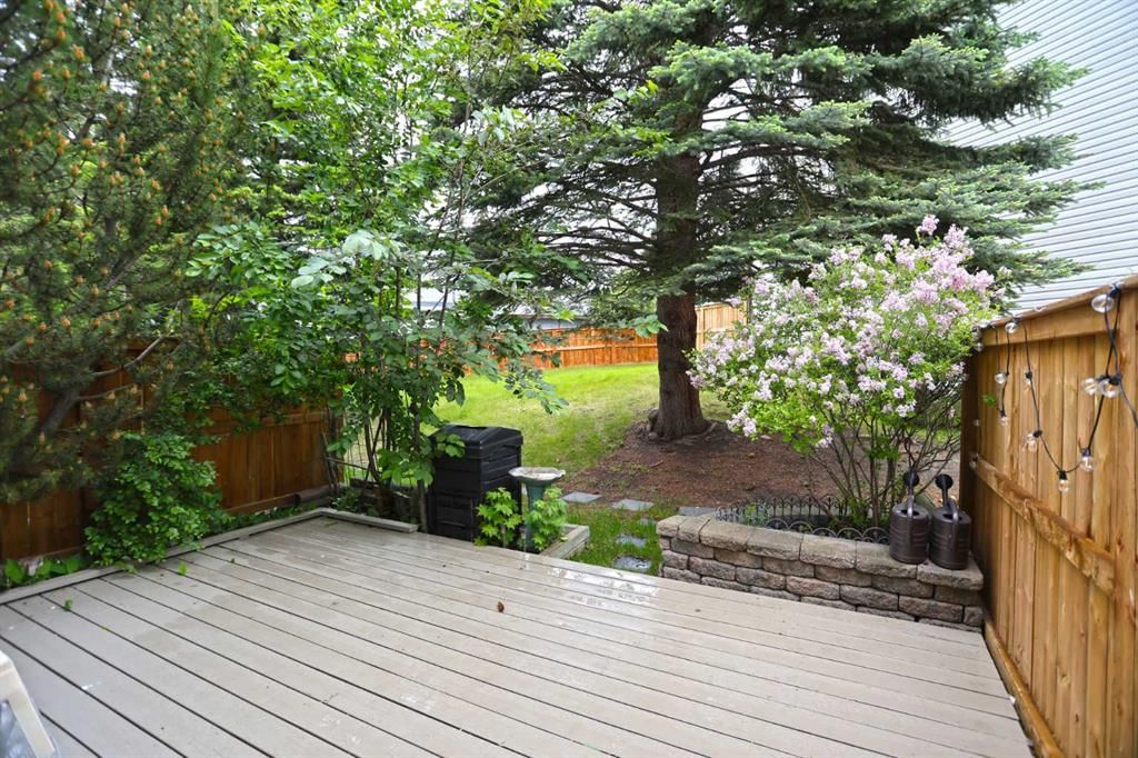 121, 1190 Ranchview Road NW, Calgary — photo 4 of 33