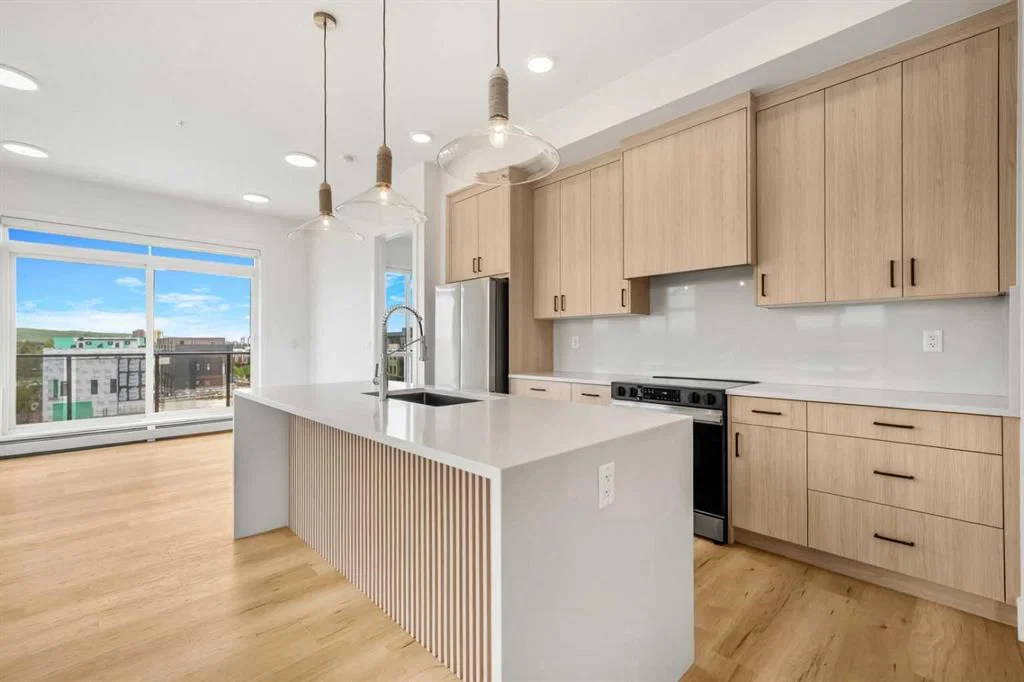 2411, 4270 Norford Avenue NW, Calgary — main listing photo