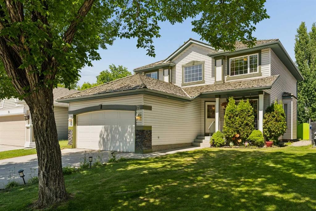 72 Douglas Glen Heights SE, Calgary — main listing photo