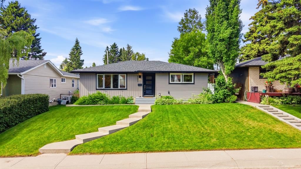 5003 Brockington Road NW, Calgary — main listing photo