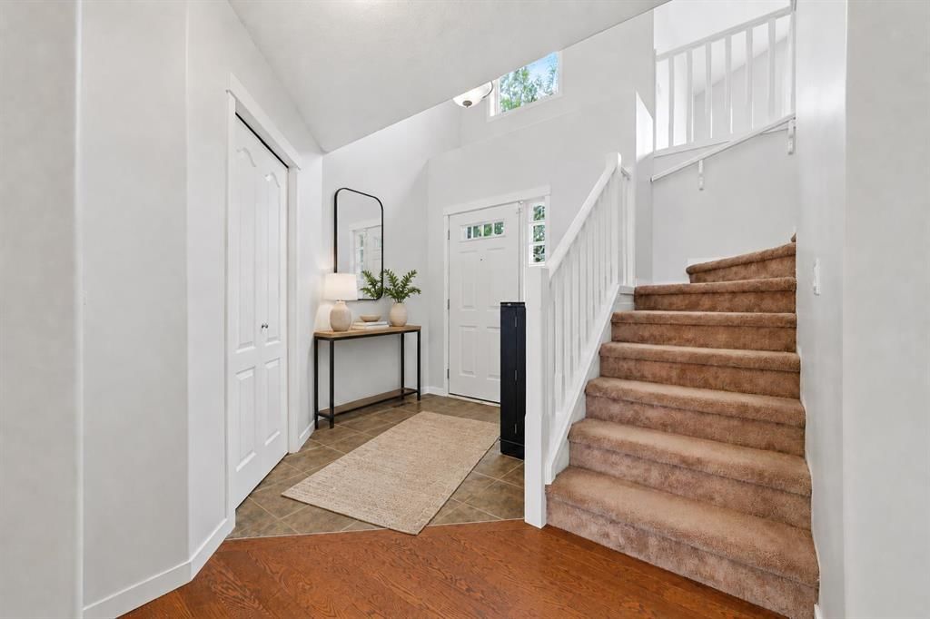 15 Cougarstone Court SW, Calgary — photo 2 of 50