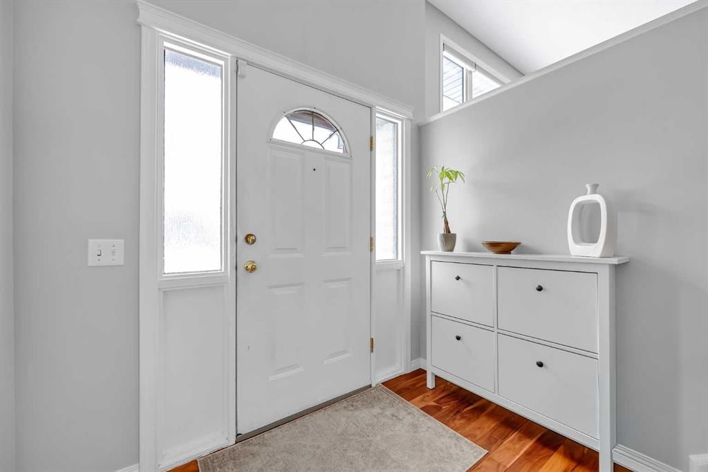 12212 Canfield Road SW, Calgary — photo 2 of 47