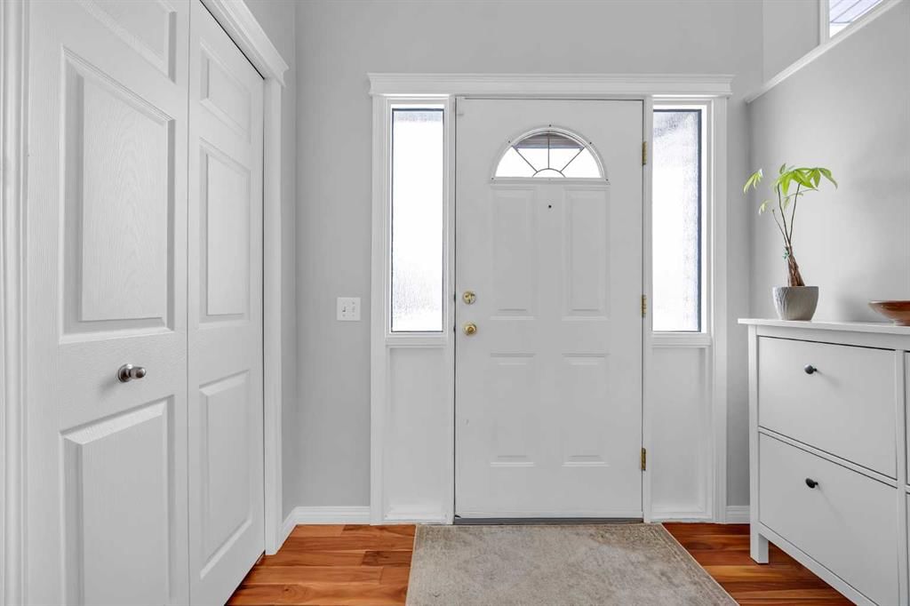 12212 Canfield Road SW, Calgary — photo 3 of 47