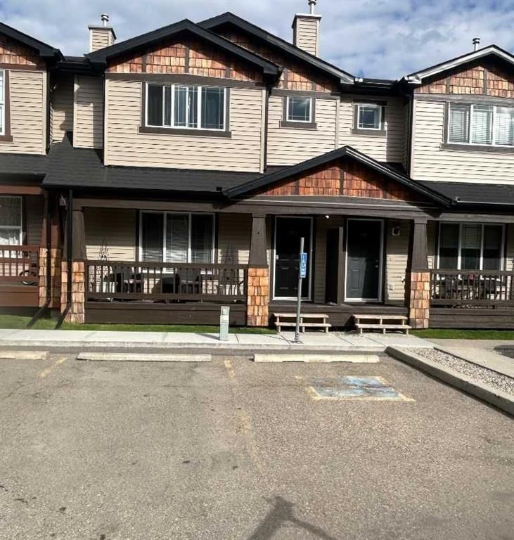 102 Panatella Park NW, Calgary — main listing photo