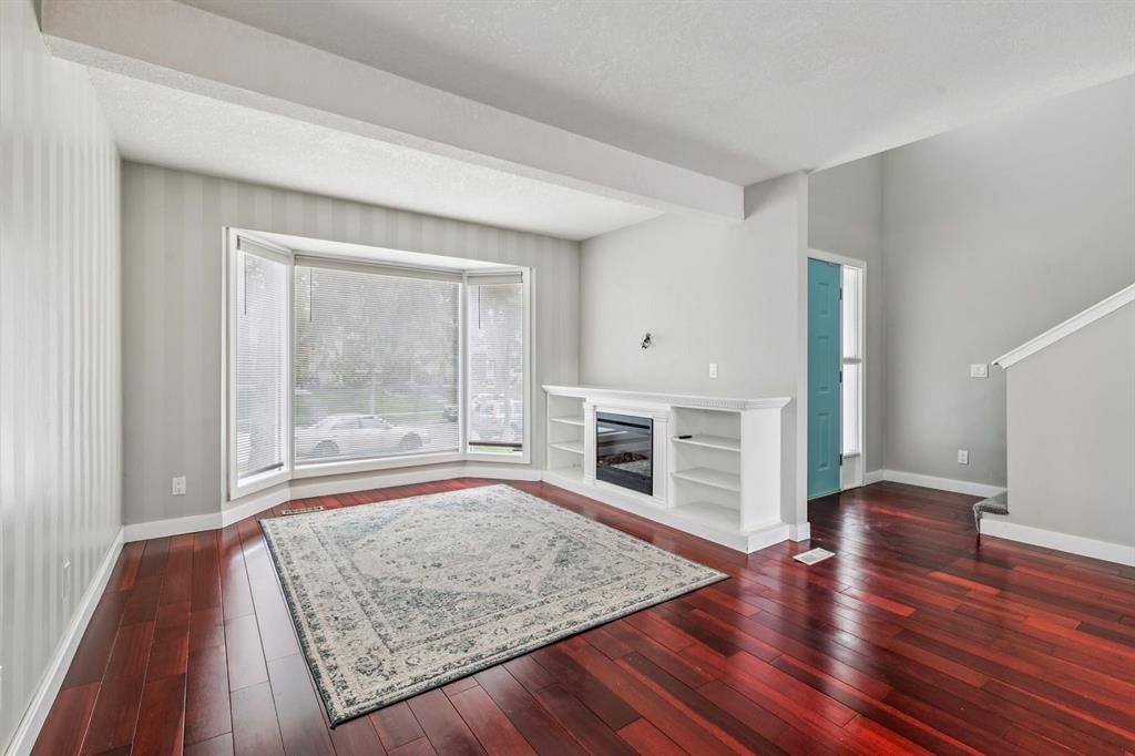 107 Sunbank Way SE, Calgary — photo 3 of 26