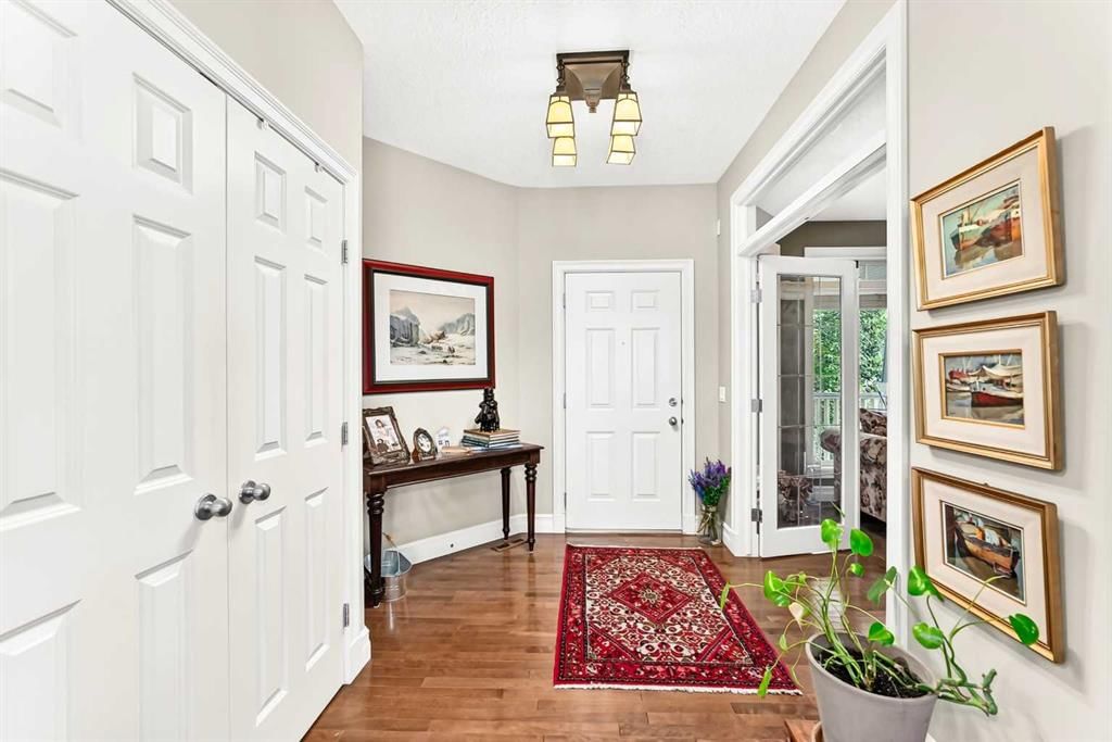 1748 Hidden Creek Way NW, Calgary — photo 3 of 49