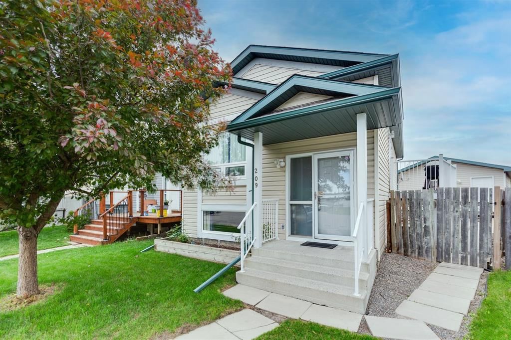 209 Martin Crossing Way NE, Calgary — main listing photo
