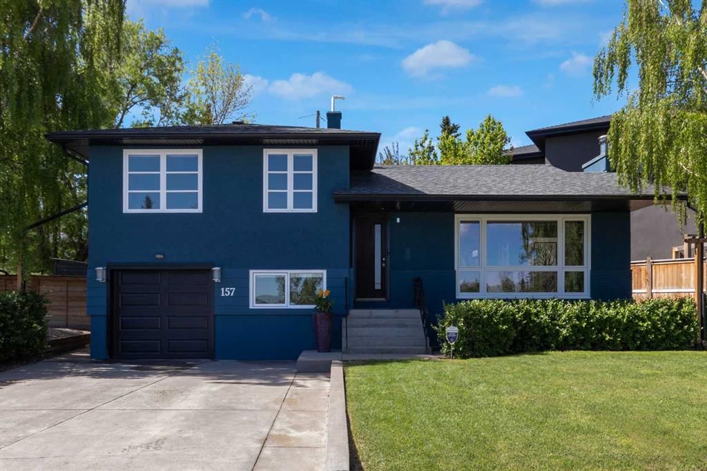 157 Wildwood Drive SW, Calgary — main listing photo