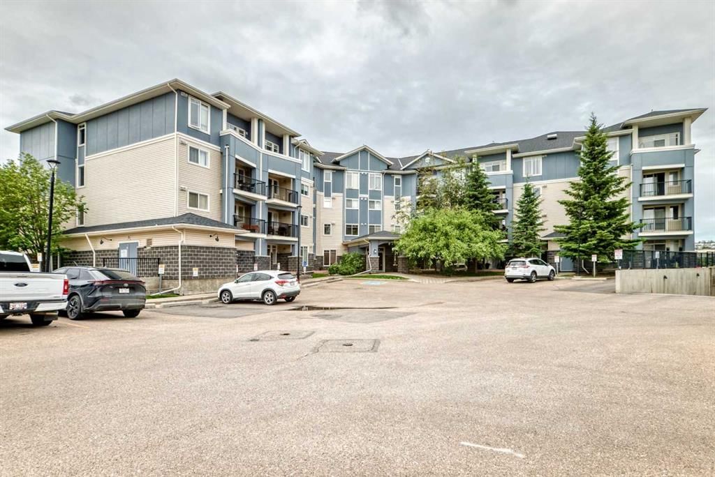 414, 120 Country village Circle NE, Calgary — photo 3 of 26