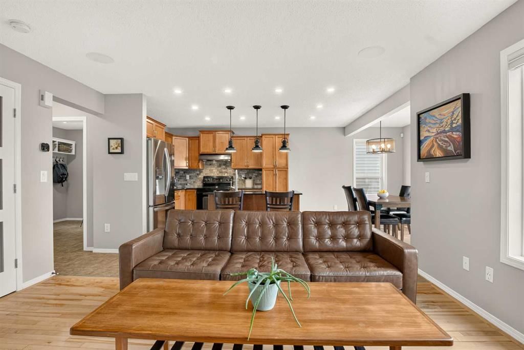 149 Royal Birch Bay NW, Calgary — photo 4 of 41
