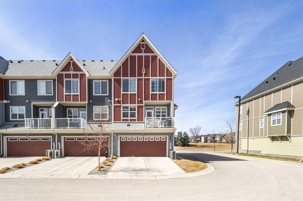 267 Mahogany Way SE, Calgary — main listing photo