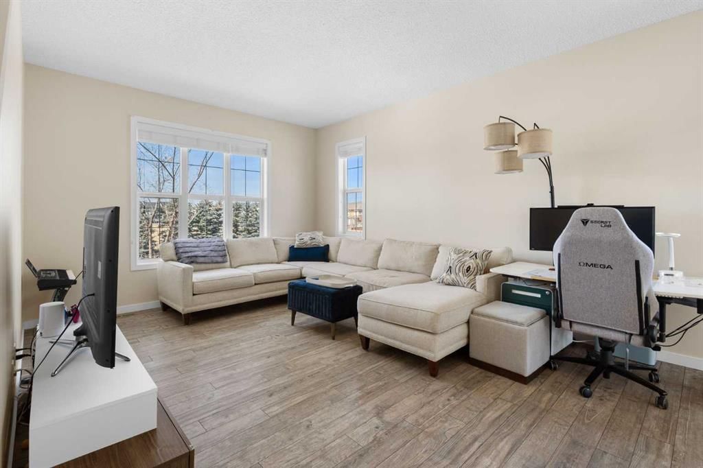 267 Mahogany Way SE, Calgary — photo 4 of 33