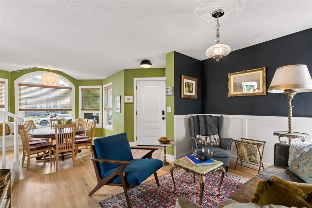 2235 27 Street SW, Calgary — photo 2 of 50