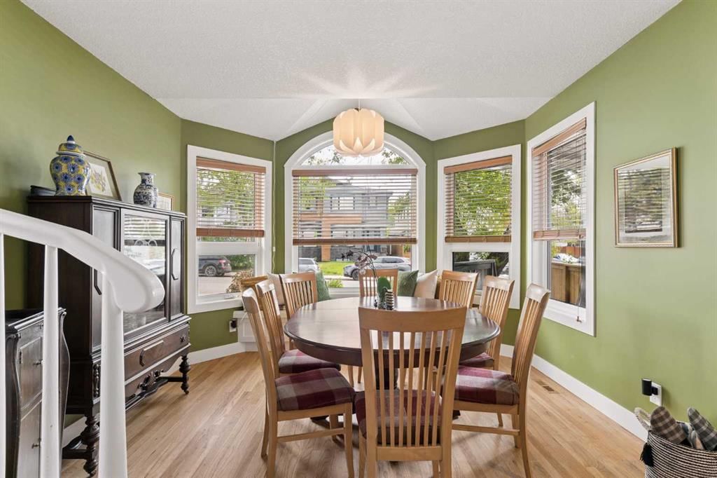 2235 27 Street SW, Calgary — photo 3 of 50