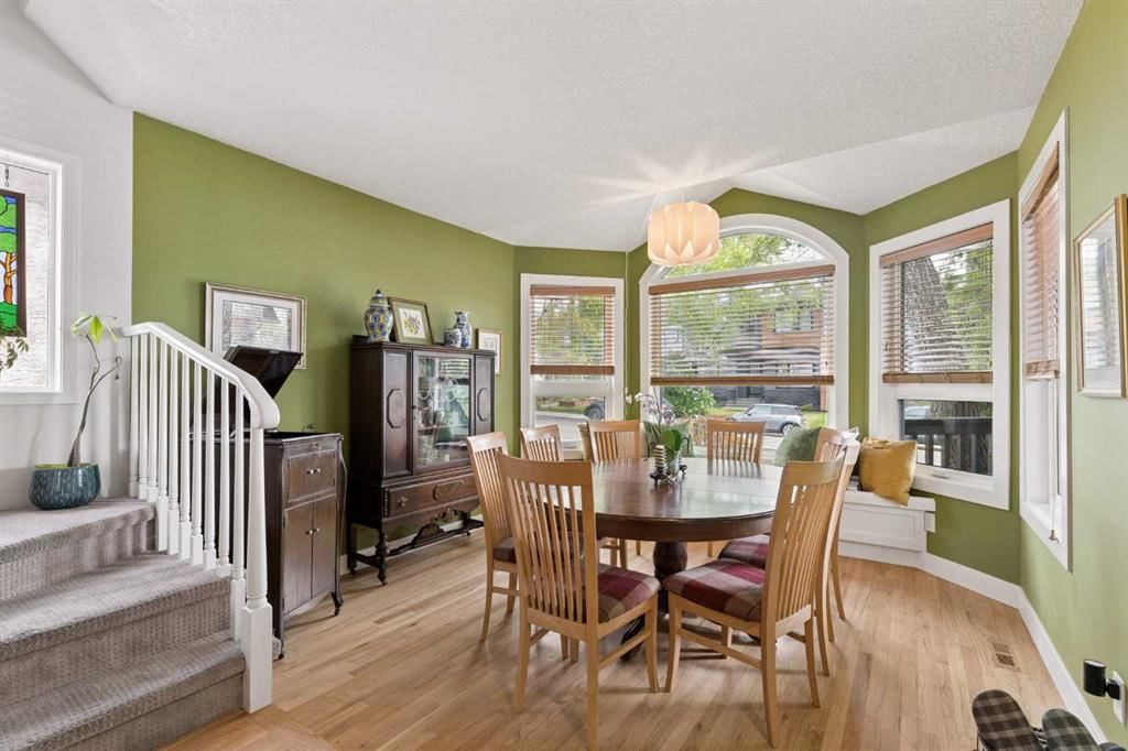 2235 27 Street SW, Calgary — photo 4 of 50