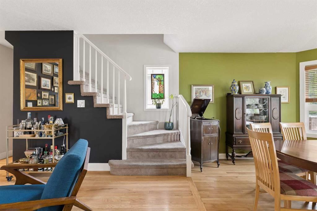 2235 27 Street SW, Calgary — photo 5 of 50