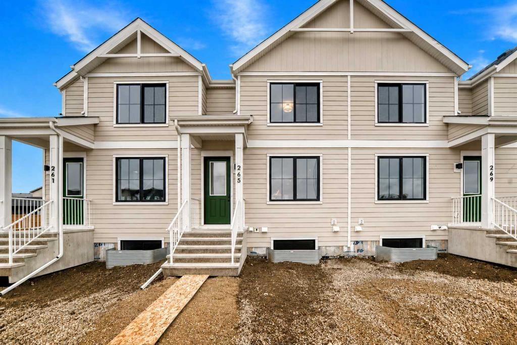 265 Heirloom Way SE, Calgary — main listing photo