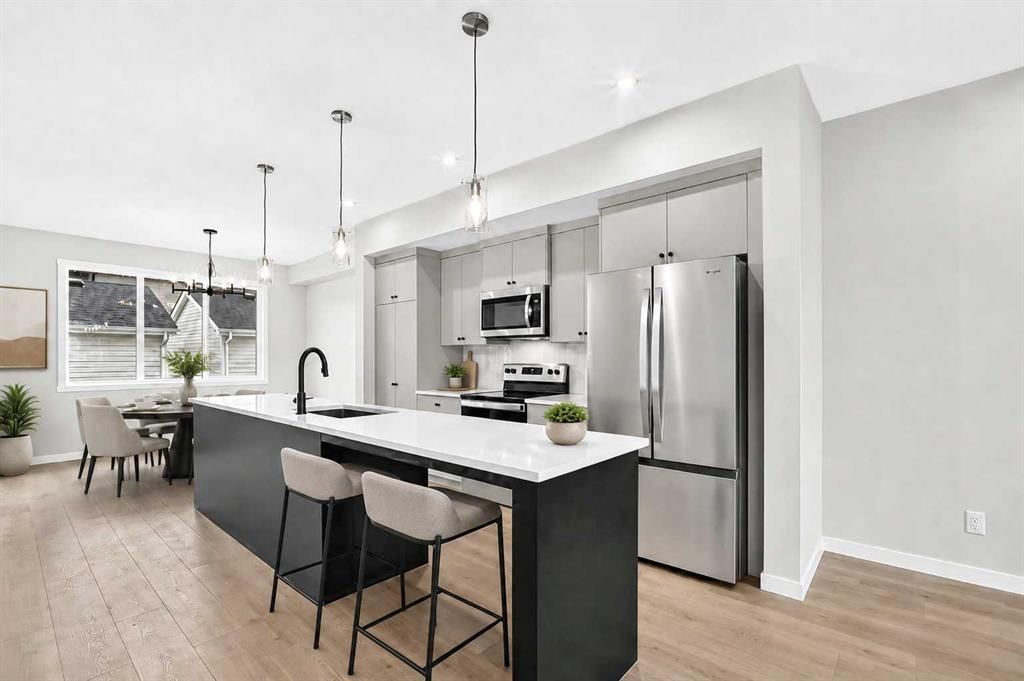 265 Heirloom Way SE, Calgary — photo 3 of 47