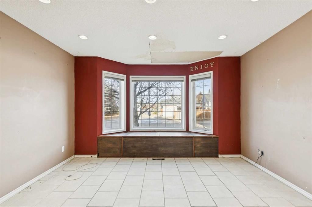 47 Covewood Park NE, Calgary — photo 4 of 37
