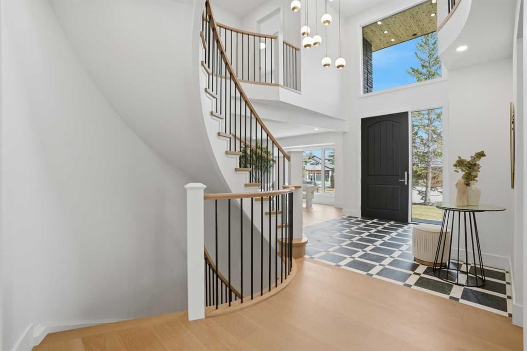 119 Canterville Road SW, Calgary — photo 3 of 50