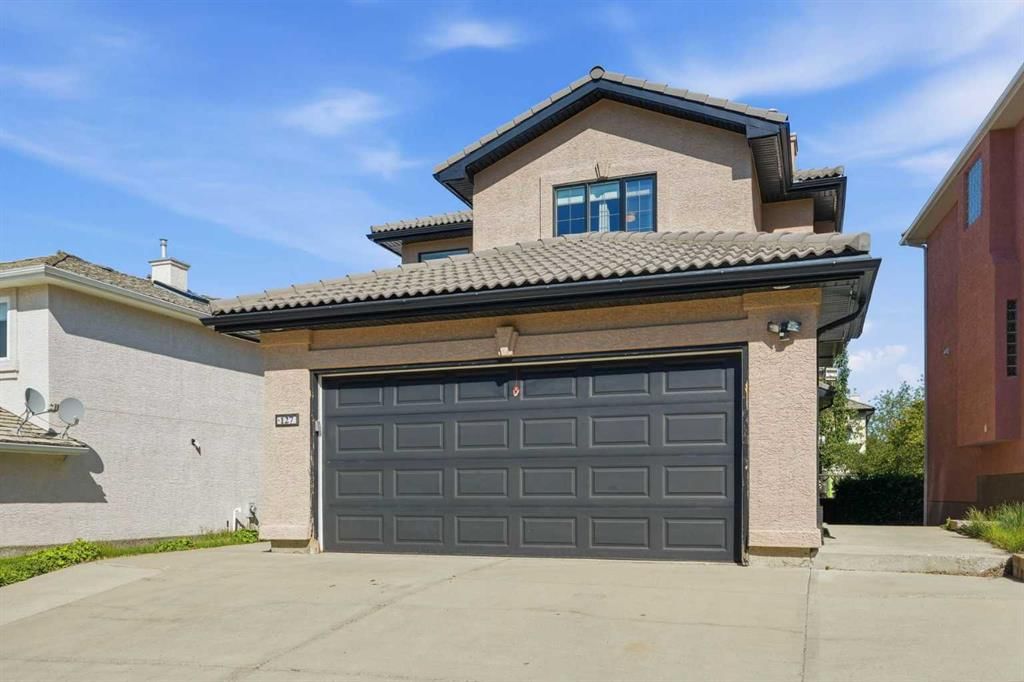 127 Hampstead Road NW, Calgary — photo 2 of 44