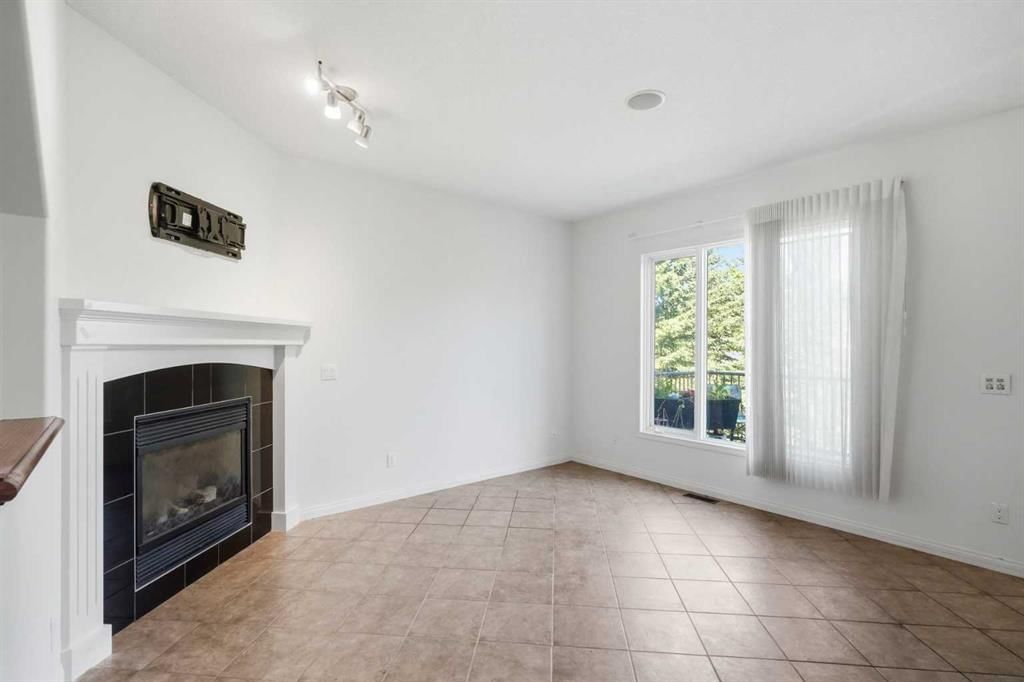 127 Hampstead Road NW, Calgary — photo 5 of 44