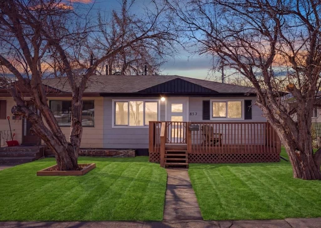 853 Northmount Drive NW, Calgary — recently sold semi-detached home