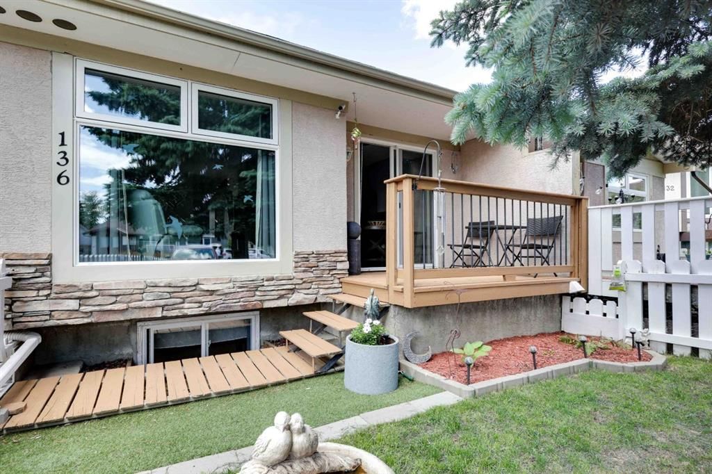 136 Abalone Place NE, Calgary — photo 3 of 37