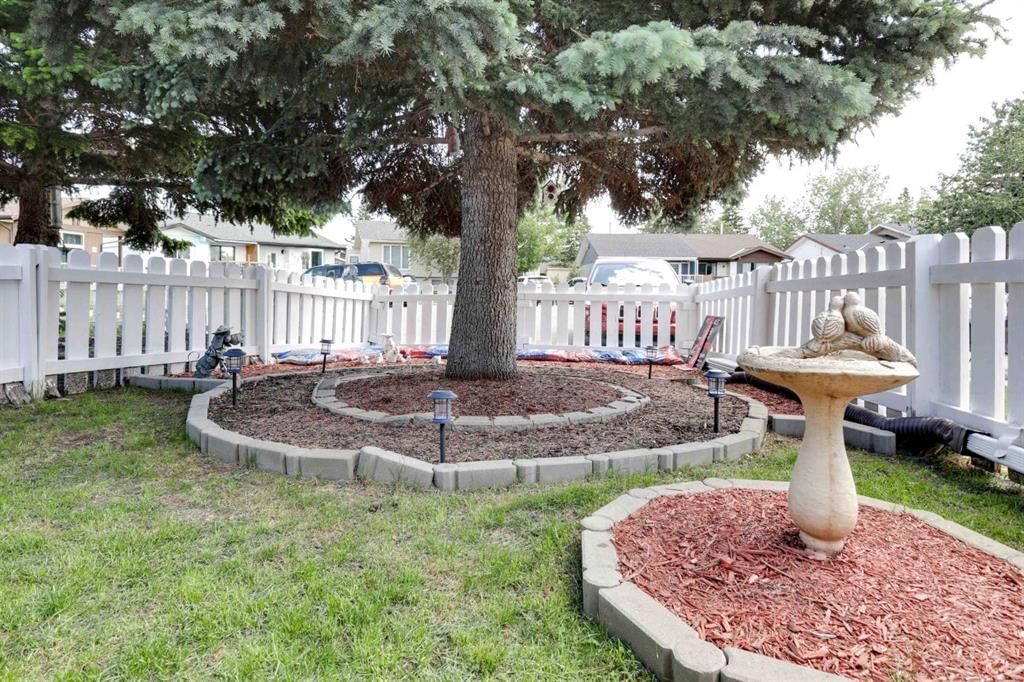 136 Abalone Place NE, Calgary — photo 5 of 37
