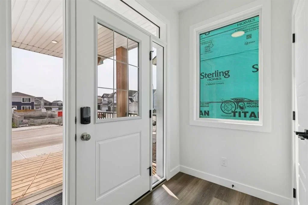 160 Snowberry Common SE, Calgary — photo 4 of 38
