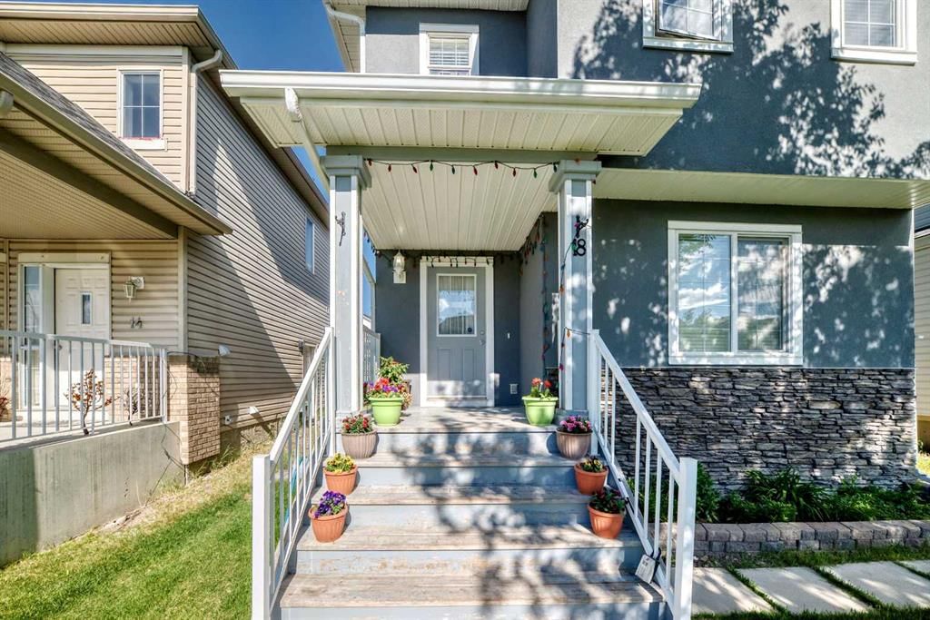 18 Taralake Gardens NE, Calgary — photo 2 of 35