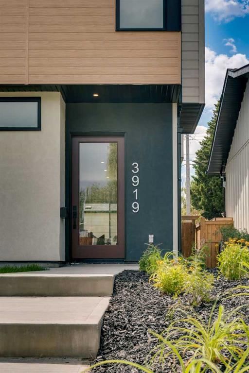 3919 23 Avenue SW, Calgary — photo 2 of 46