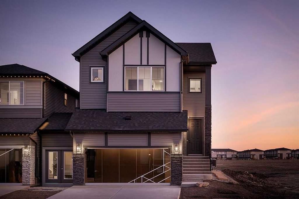 259 Corner Glen Gardens NE, Calgary — main listing photo