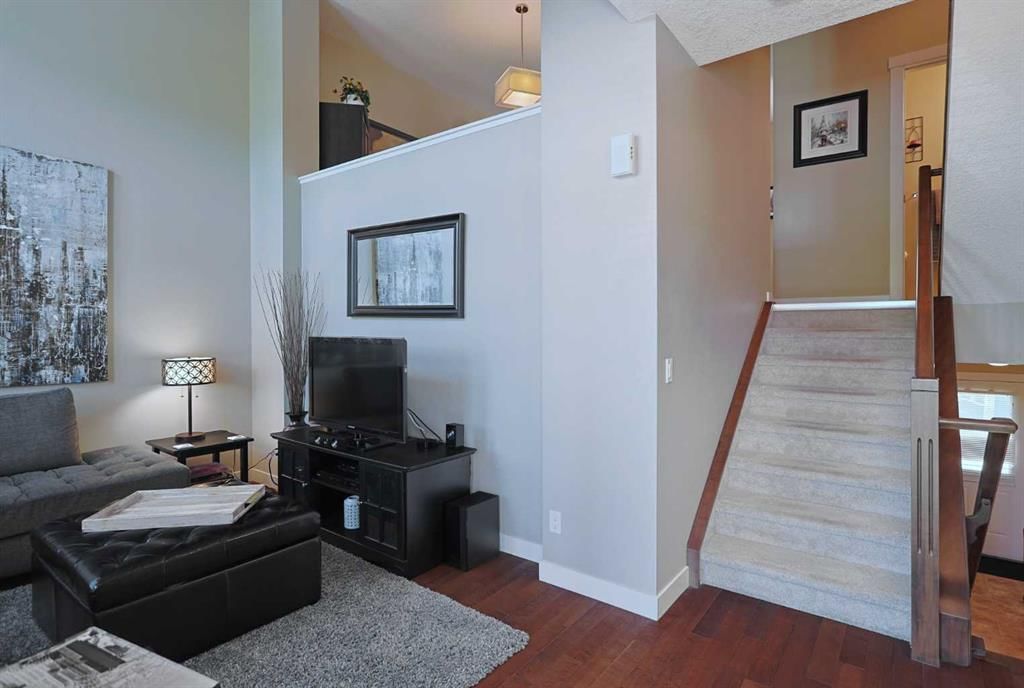 505 Evanston Square NW, Calgary — photo 2 of 37