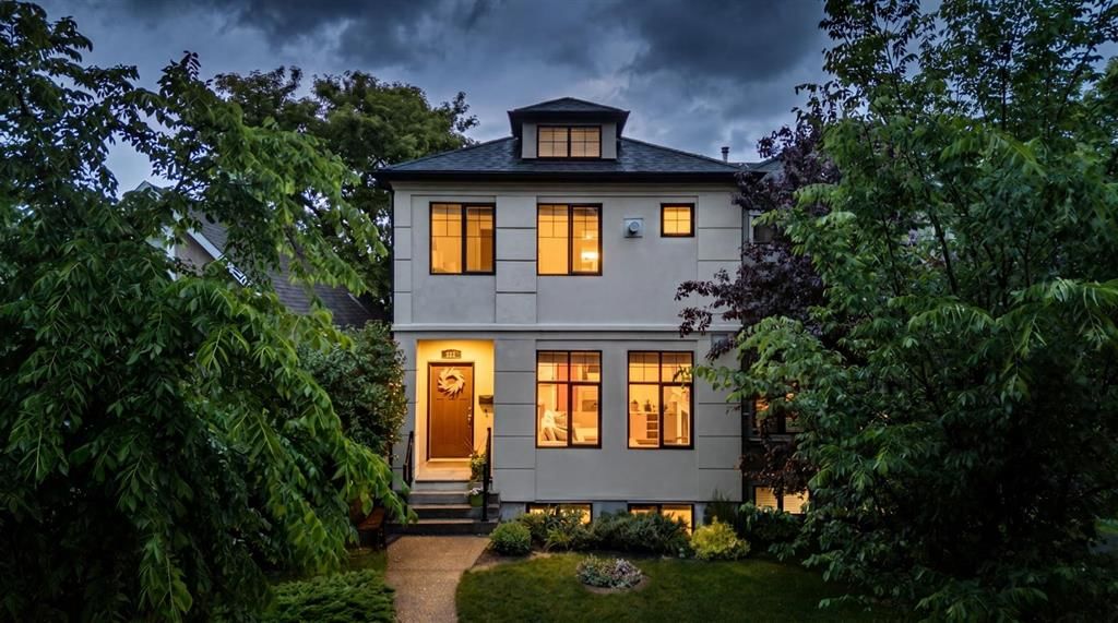 612 19 Avenue NW, Calgary — main listing photo