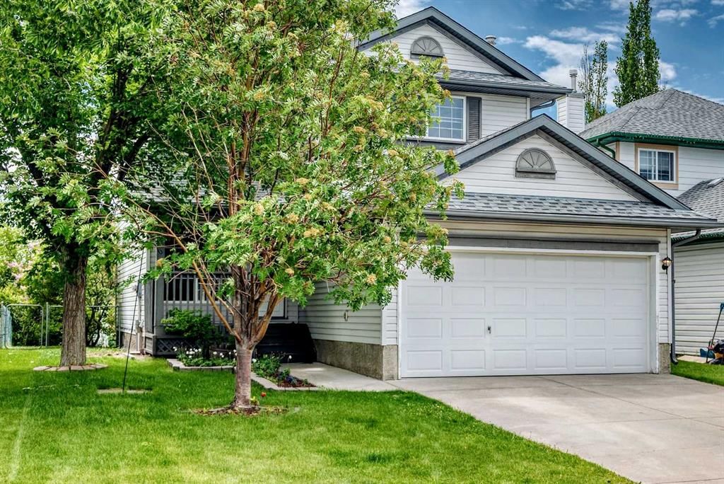 27 Covette Green NE, Calgary — photo 2 of 50