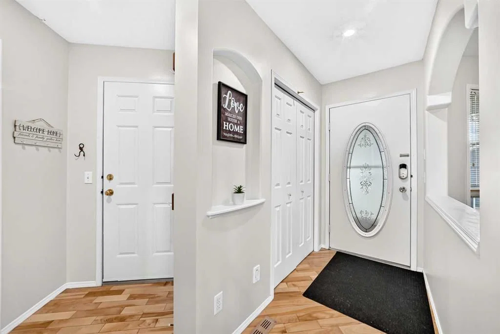 27 Covette Green NE, Calgary — photo 4 of 50