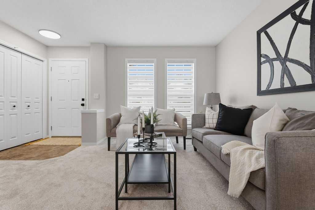 115 Elgin Meadows View SE, Calgary — photo 3 of 39