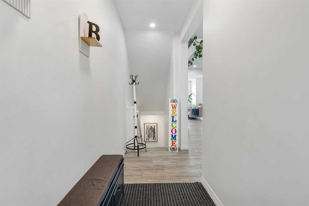 176 Howse Crescent NE, Calgary — photo 4 of 50