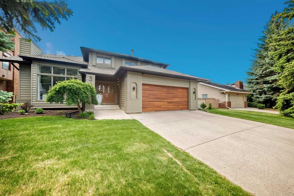 344 Canterville Drive SW, Calgary — photo 4 of 49