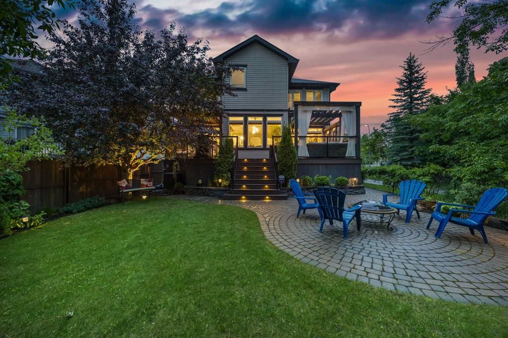 15 Douglas Glen Heights SE, Calgary — photo 4 of 50