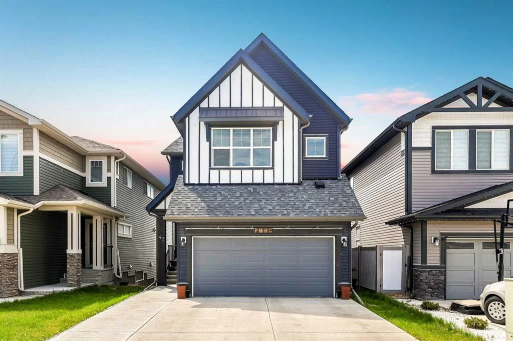 47 Lucas Terrace NW, Calgary — photo 2 of 44