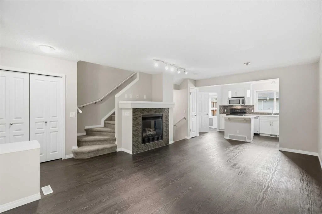 72 Auburn Bay Boulevard SE, Calgary — photo 4 of 28