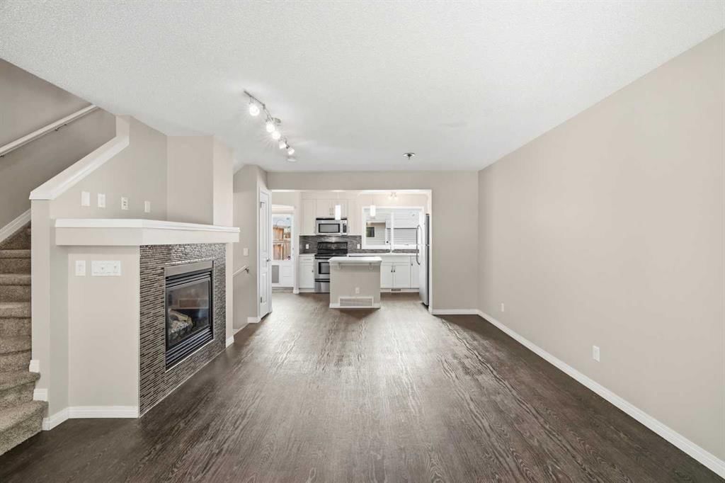 72 Auburn Bay Boulevard SE, Calgary — photo 5 of 28