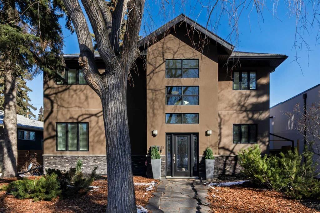 38 Lissington Drive SW, Calgary — main listing photo