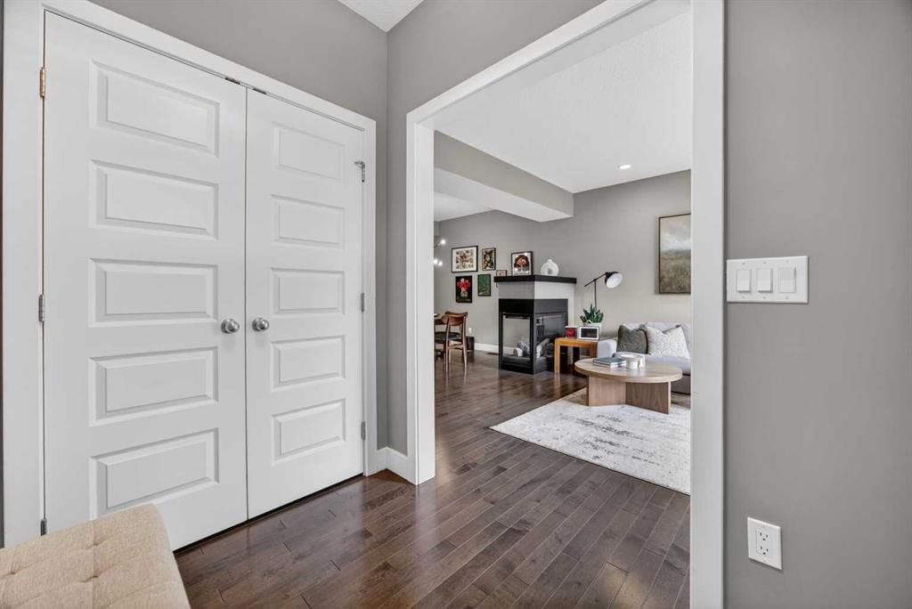 1, 129 12 Avenue NW, Calgary — photo 5 of 50